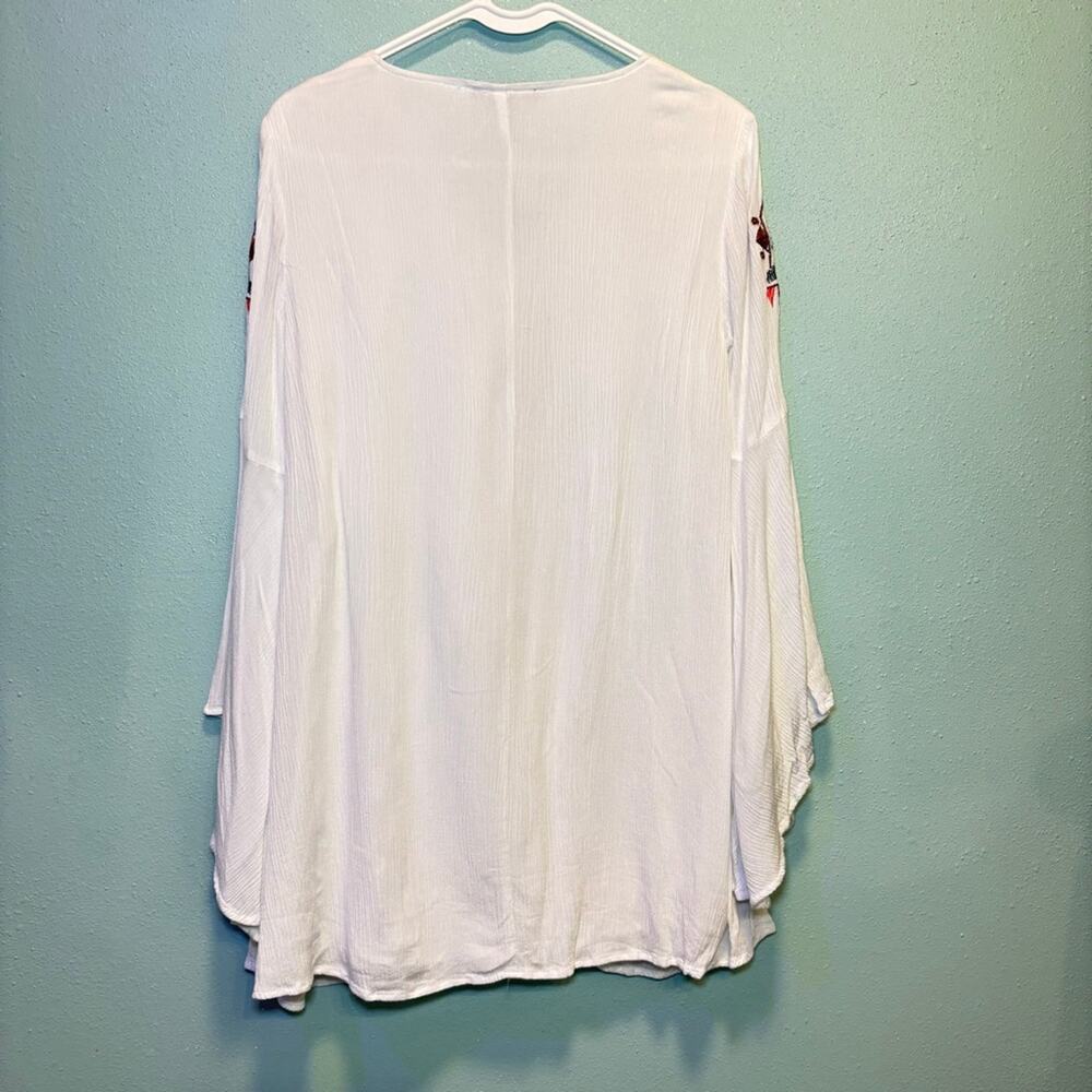 Women's Lulus White Boho Peasant Floral Embroidered Bell Sleeve Tunic Top S - Picture 7 of 7
